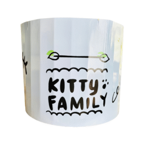 Casa de cartón con rascador para gatos, ideal para descanso y juego.